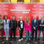 La Cámara de Comercio de Alicante y Turisme de la Generalitat Valenciana han organizado en Alicante una jornada para analizar el sector de la gastronomía.