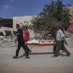 AMP.-O.Próximo.- La Defensa Civil de Gaza cifra en más de 10.000 los atrapados entre los edificios destruidos por Israel