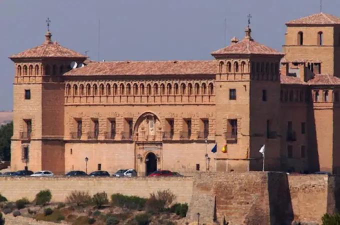 El majestuoso castillo de Teruel y sus misteriosos pasadizos subterráneos