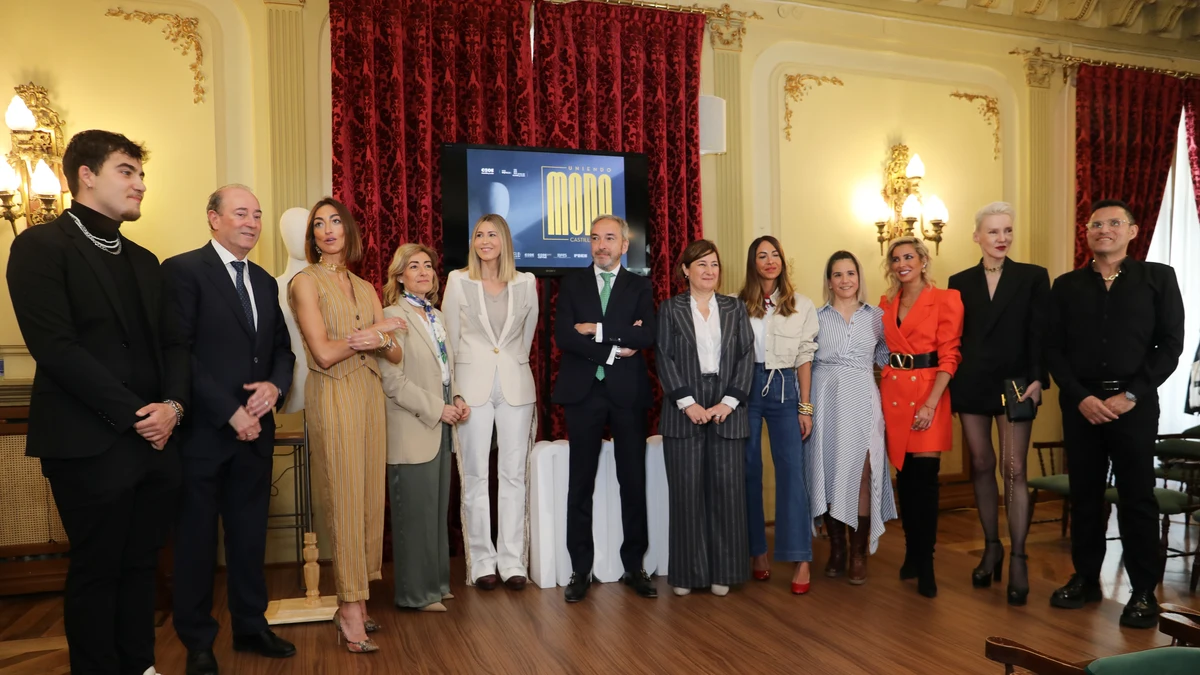 Palencia analiza el trabajo de las influencers y su papel en el sector de la moda