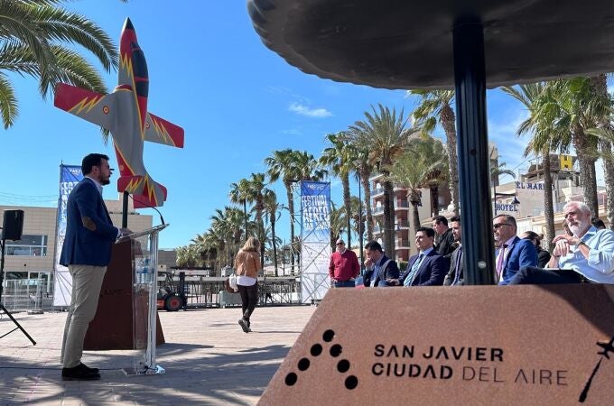 La Patrulla PAPEA y la Patrulla Águila abrirán y cerrarán el Festival Aéreo de San Javier el próximo domingo