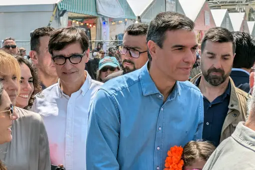 Pedro Sánchez reaparece por sorpresa en la Feria de Abril de Barcelona