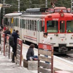 442 de Renfe en la línea de Cercanias Madrid Cotos-Cercedilla