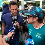 Alonso atiende a los medios en Miami