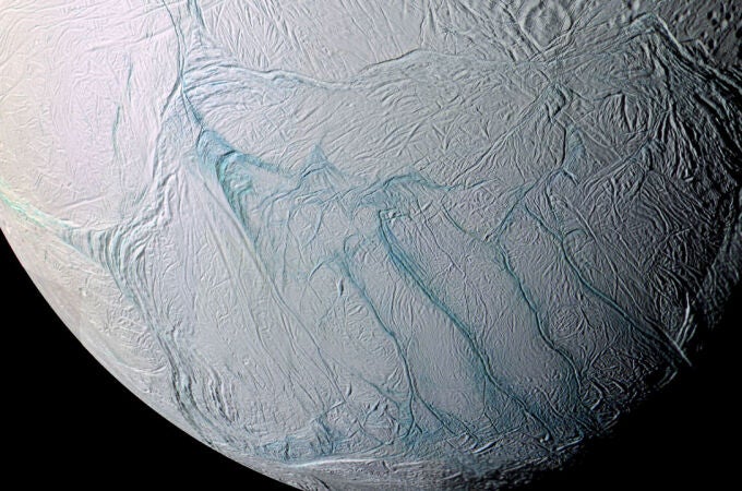 Las cuatro rayas del tigre, en el polo sur de Encélado
