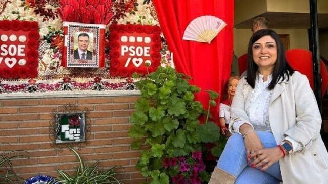 Día de la Cruz dedicado a Pedro Sánchez en Armilla