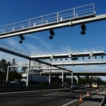 Arco electrónico empleado en las autovías de Portugal. 