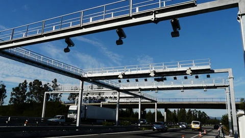 Arco electrónico empleado en las autovías de Portugal.