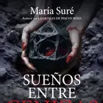 La escritora María Suré vuelve a Valencia y «mata» a una joven estudiante