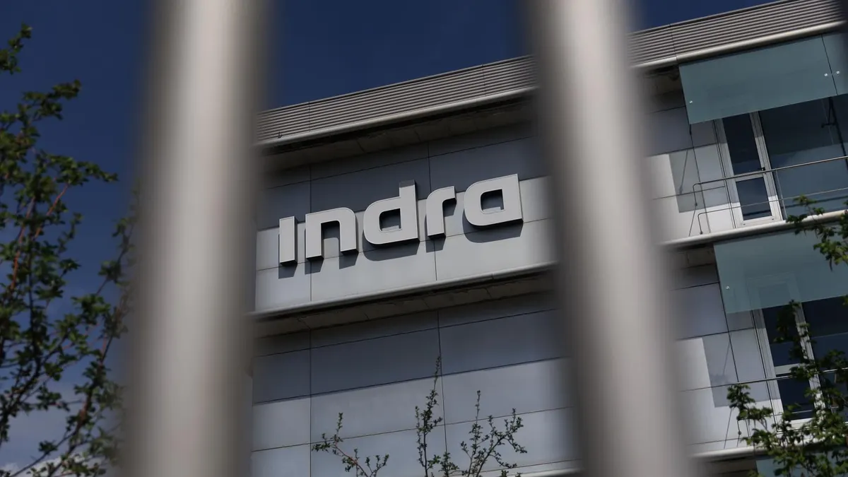 Indra dispara un 40% su beneficio, hasta los 61 millones de euros, y sondea a empresas de EE UU para su filial espacial más allá de Hispasat