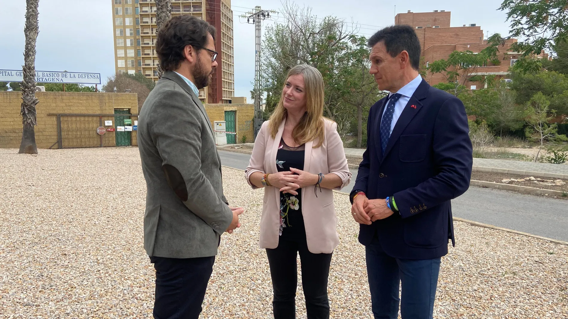 El PP exige al Ministerio que aporte la financiación necesaria para atender a los inmigrantes del Hospital Naval