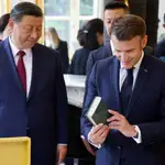 Chinese President Xi Jinping at the nations exchange gifts during a state visit in Paris