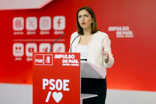 El PSOE excusa a Puente y califica la respuesta de Milei de 