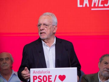 El presidente del PSOE-A, Manuel Pezzi