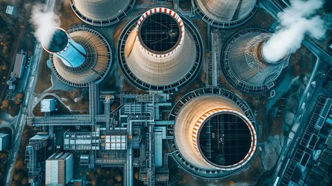 Los ingenieros industriales de Castilla y León, a favor de ampliar la vida del parque nuclear existente