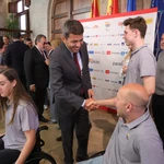 Mazón recibió a los atletas paralímpicos de la Comunitat preseleccionados para los Juegos Paralímpicos