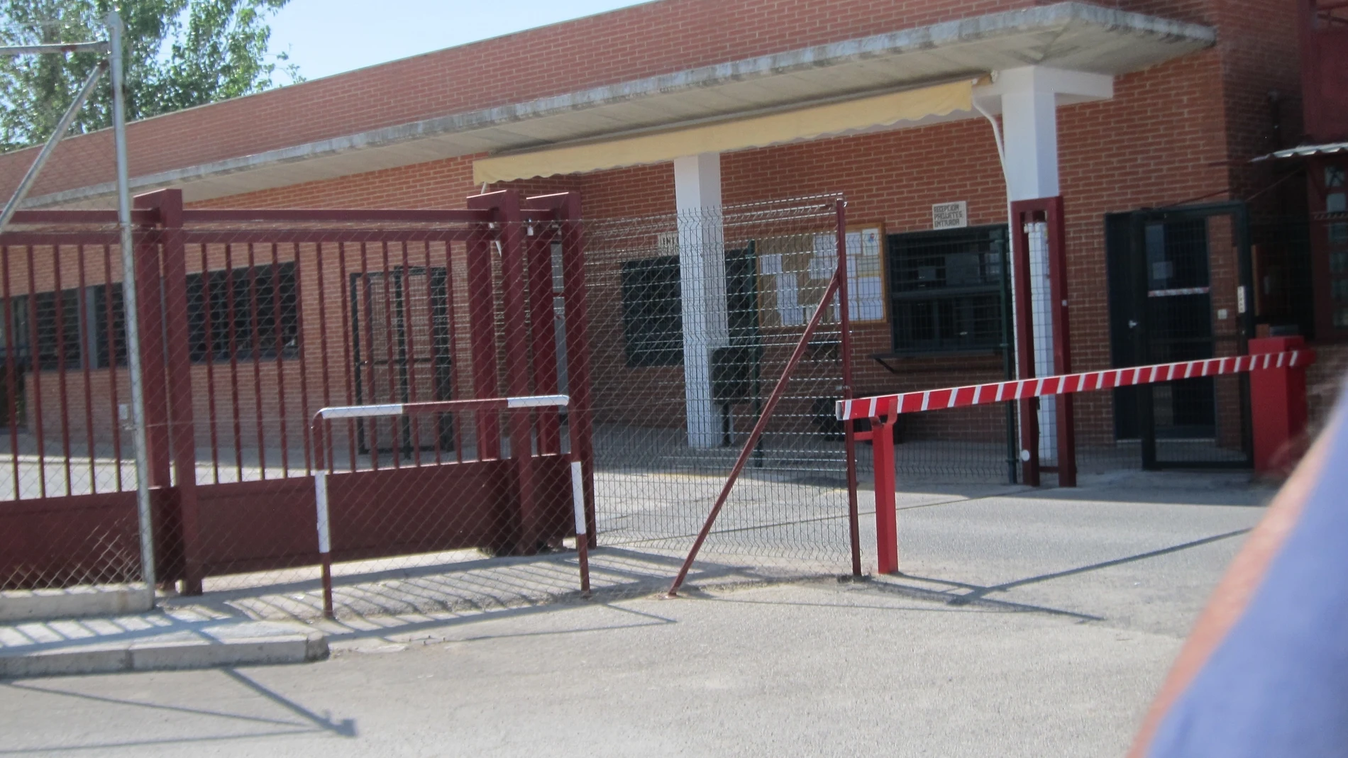 Acceso a la cárcel de Jaén