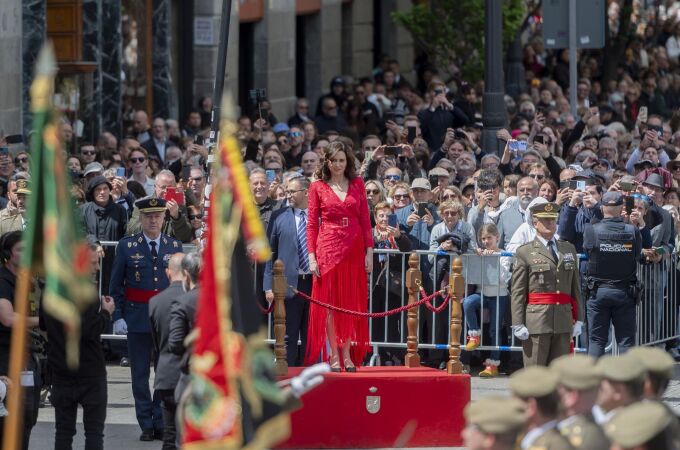 MADRID.-Ayuso dice que el protocolo de la parada militar del 2 de Mayo "lo pone el Ministerio de Defensa" tras críticas de PSOE