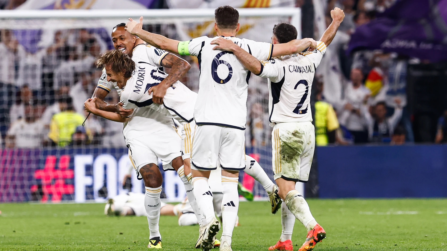 Players of Real Madrid celebrate the 2-1 victory and the pass to the Final during the UEFA Champions League, Semi Final Second Leg, football match played between Real Madrid and FC Bayern Munich at Santiago Bernabeu stadium on May 08, 2024 in Madrid, Spain. AFP7 08/05/2024 ONLY FOR USE IN SPAIN