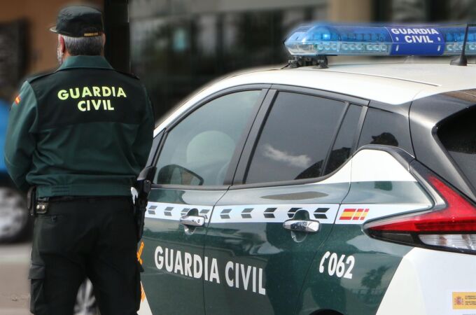 MADRID.-Sucesos.- Guardia Civil trabaja en la identificación de los autores y la víctima de una paliza en Navalcarnero