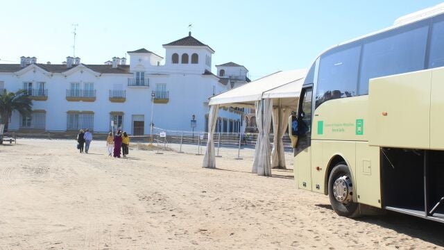 Apeadero de autobuses de El Rocío (Huelva). JUNTA DE ANDALUCÍA