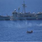 El equipo de la Fuerza de Guerra Naval Especial de la "Canarias", durante la detención