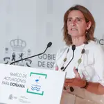 Teresa Ribera firma con los municipios de Doñana el reparto de las ayudas