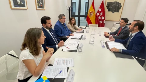 Viciana asegura a Famma que alumnos con discapacidad física seguirán recibiendo transporte y comedor escolar gratuito