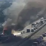 Mañana complicada en Madrid: retenciones en la M-45 tras el incendio de un camión