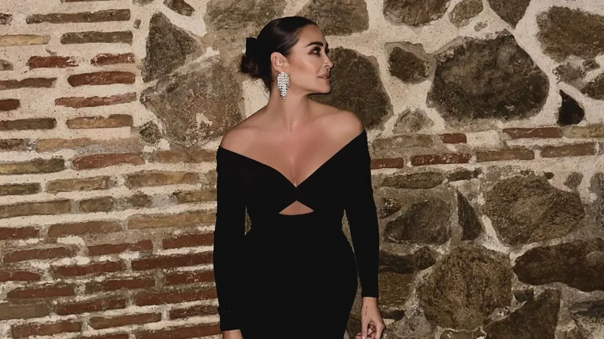 Vicky Martín Berrocal se va de fiesta a Toledo con el vestido negro con ‘cut out’ de su firma que estiliza al máximo