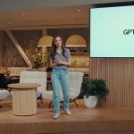 Mira Murati, CTO de OpenAI, durante el anuncio de GPT4o.
