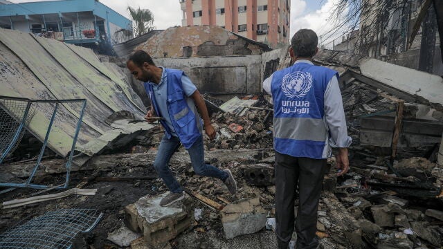 At least 6 killed after UN school hit by air strike in Al Nuseirat camp, Gaza
