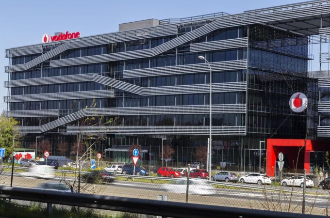Economía/Empresas.- Vodafone España redujo un 98,5% sus pérdidas en su último año fiscal, hasta 5 millones de euros