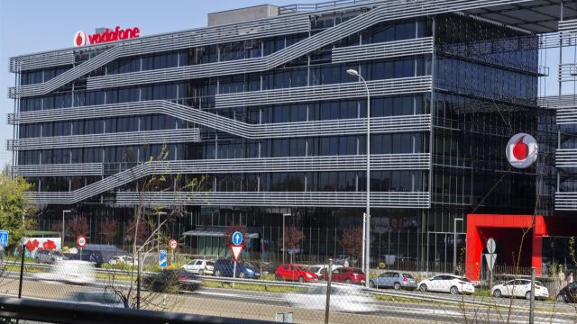 Economía/Empresas.- Vodafone España redujo un 98,5% sus pérdidas en su último año fiscal, hasta 5 millones de euros