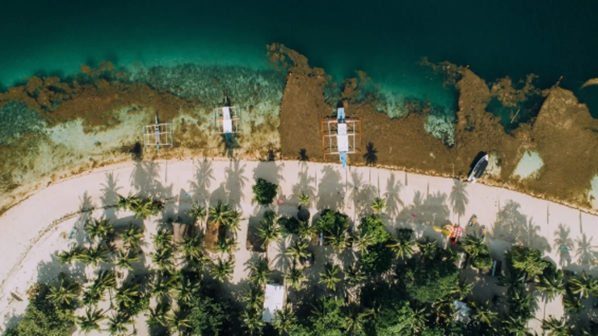 Filipinas acusa a China de construir una isla artificial cerca de sus costas