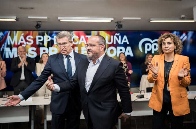 Feijóo reúne a su Comité Ejecutivo para movilizar al PP ante las elecciones europeas 