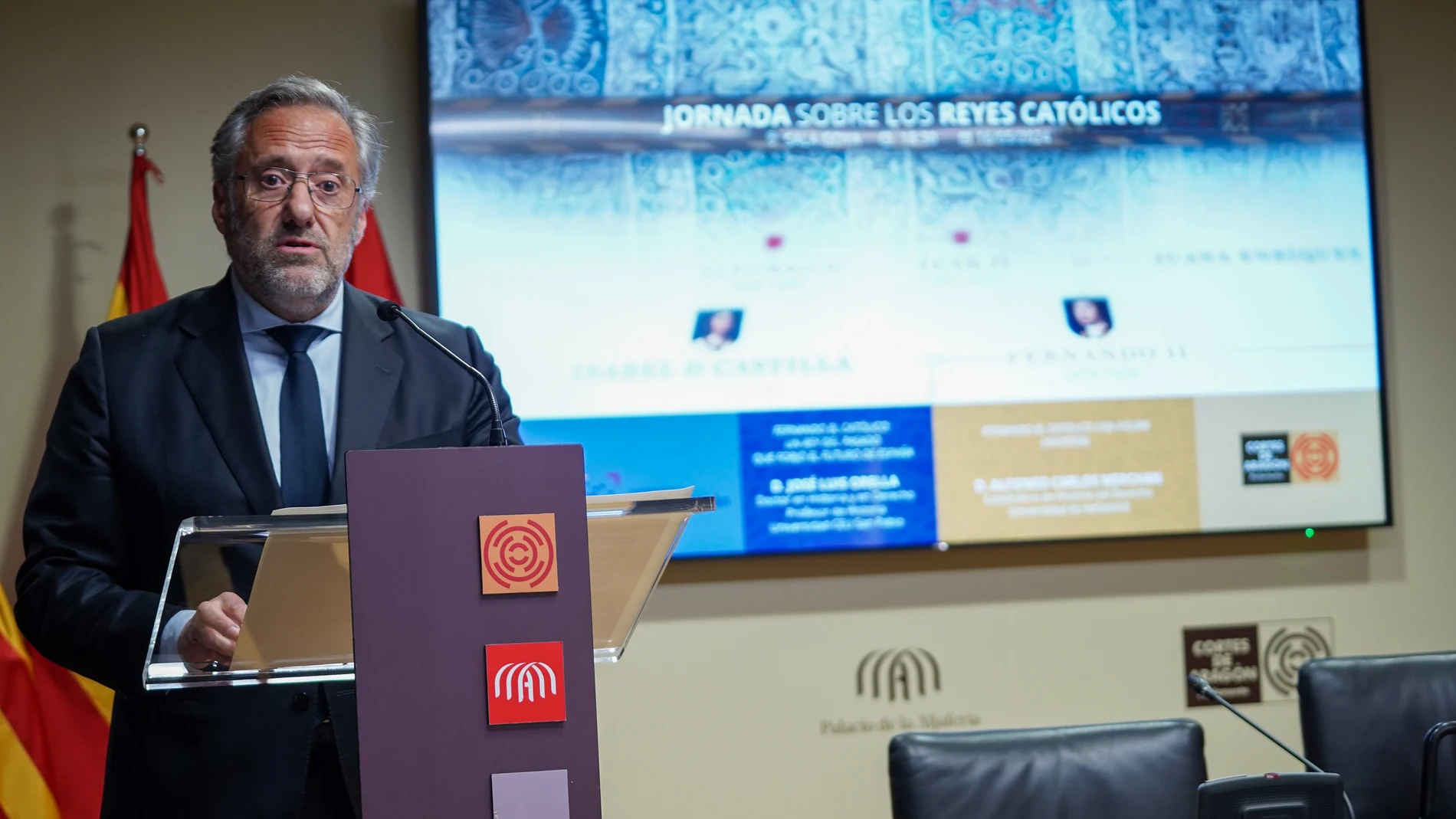 El presidente de las Cortes, Carlos Pollán, durante su intervención