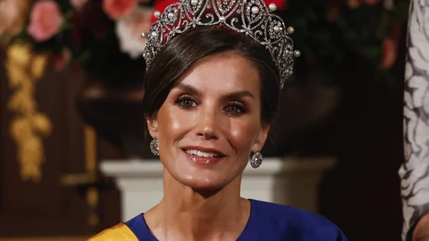 La reina de España, Letizia, durante la cena de gala con motivo de su visita de Estado a Países Bajos