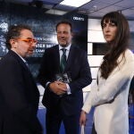 Mago More, J. Álvarez de Toledo y Esmeralda Gómez, durante la presentación del libro “El camino del libertario”, del presidente de Argentina, Javier Milei.