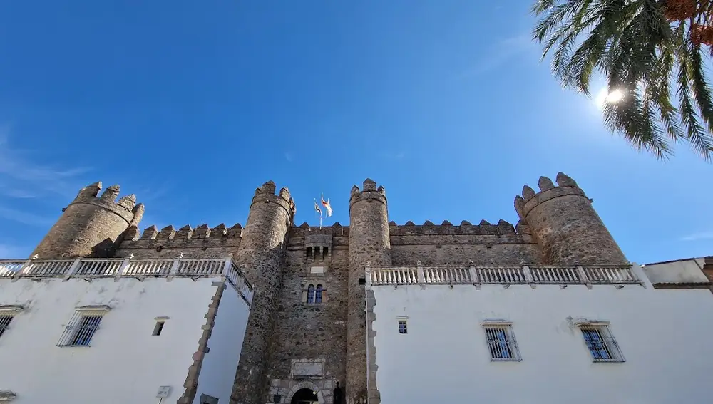  Parador o Alcázar Palacio de los Duques de Feria