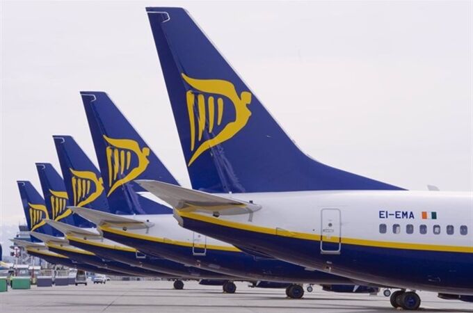 Ryanair gana 1.920 millones, un 34% más, y transporta 183,7 millones de pasajeros pese a los retrasos de Boeing