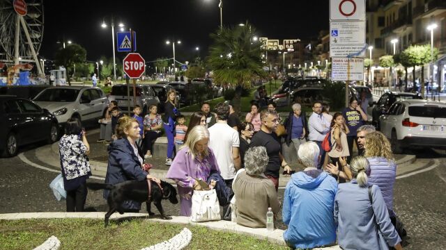 Italia.- Nápoles sufre su mayor terremoto en 40 años, con más de cien temblores en pocas horas