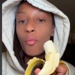 La tremenda respuesta de Ana Peleteiro, con un plátano, a un comentario racista en las redes