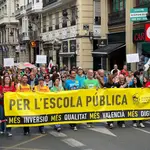 Manifestación en València convocada por la Plataforma per l&#39;Ensenyament Públic.