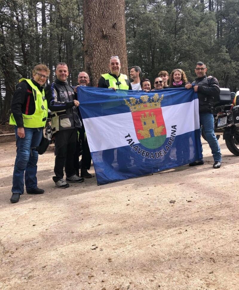 Integrantes del pasado viaje solidario a Marruecos realizado por 'Lápices Moteros' en 2023