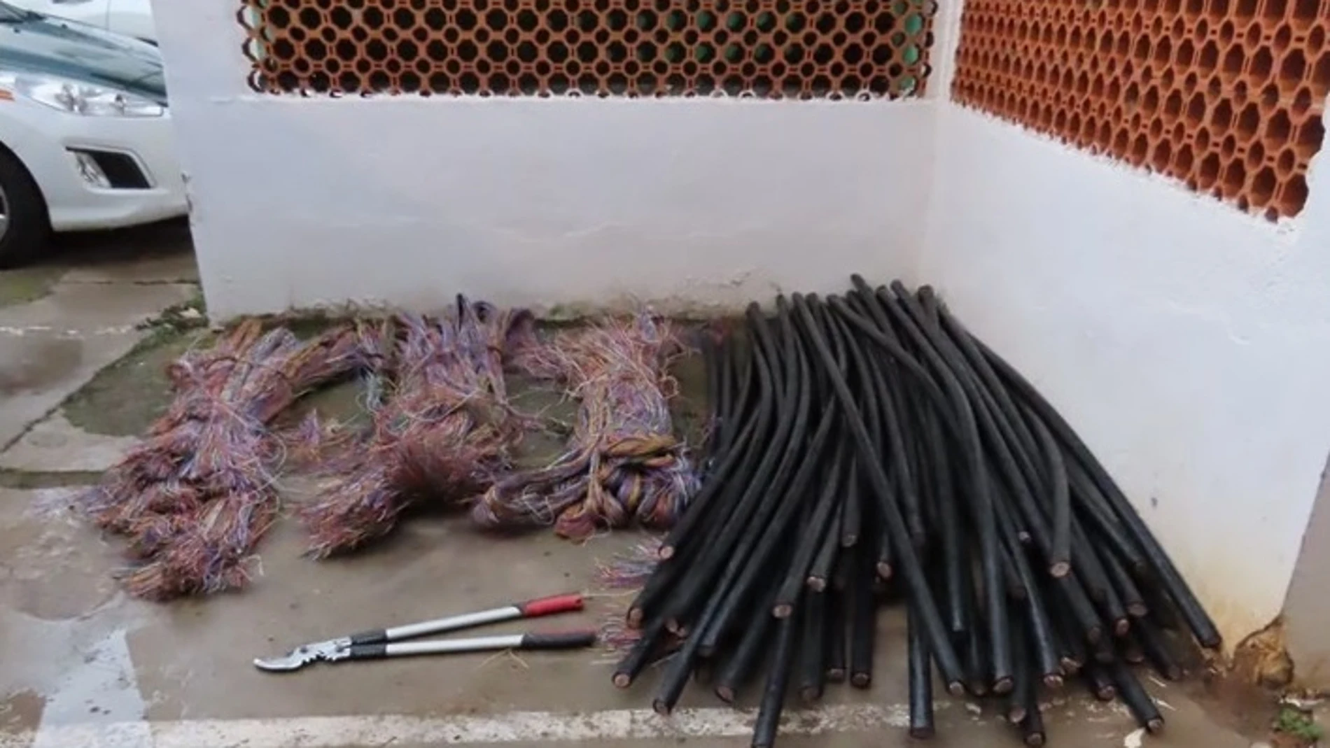 Detienen a una banda de 14 personas que robaba el cobre de los cables telefónicos en Puertollano (Ciudad Real)