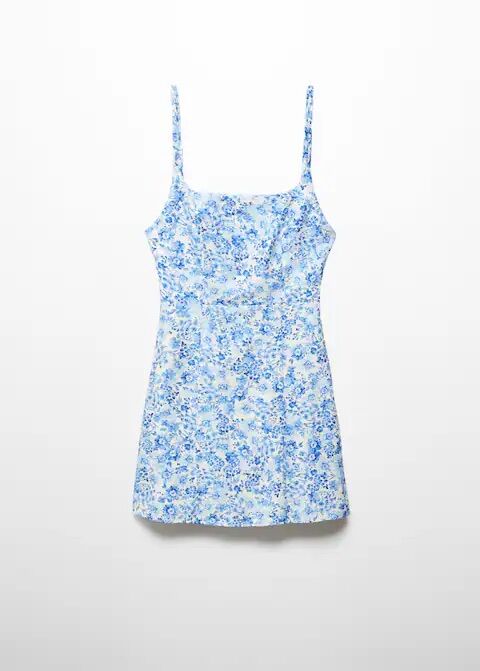 Vestido corto.