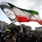 Iranien salen a la calle en homenaje al fallecido presidente Ebrahim Raisi