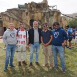 El presidente de las Cortes, Carlos Pollán, y Juan Zapatero, junto a los dirigentes de la Fundación Eusebio Sacristán