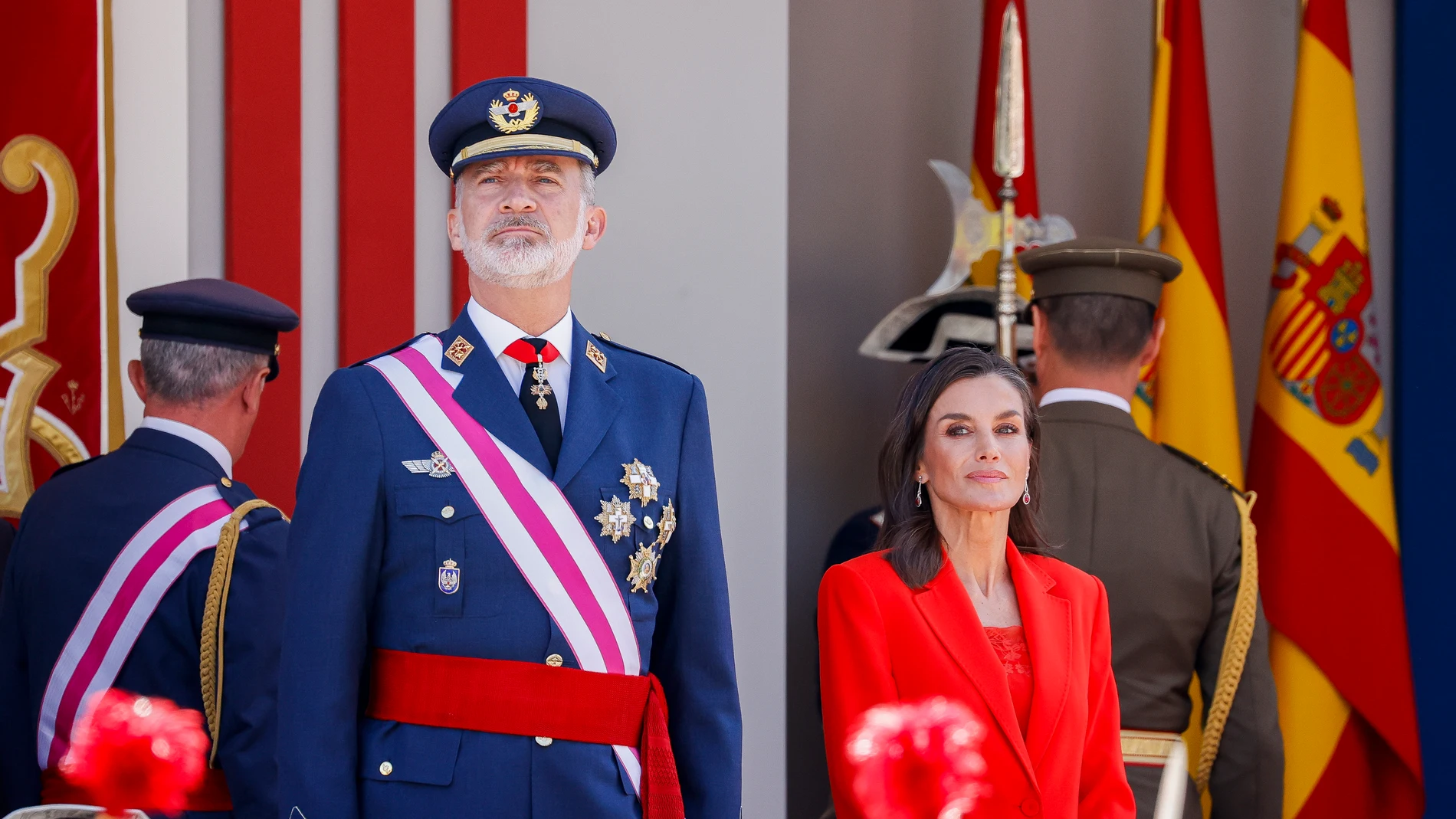 La Reina Letizia en el Día de las Fuerzas Armadas en Oviedo.